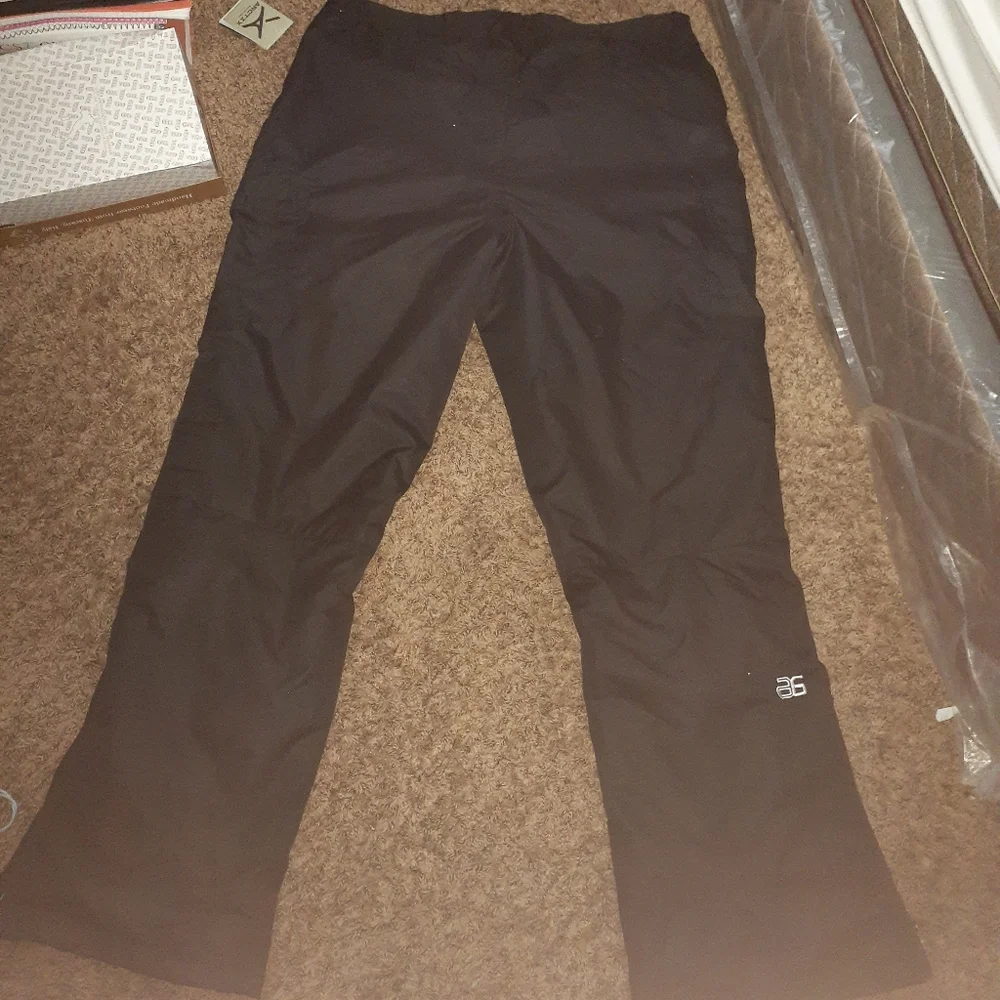Snow pants - Picture 2 of 3